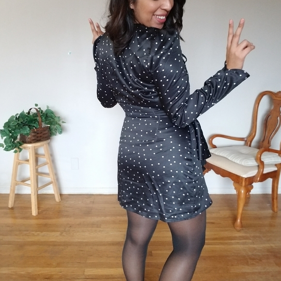 FOREVER 21 BLACK SATIN POLKA DOT MINI DRESS MEDIUM - Picture 3 of 4